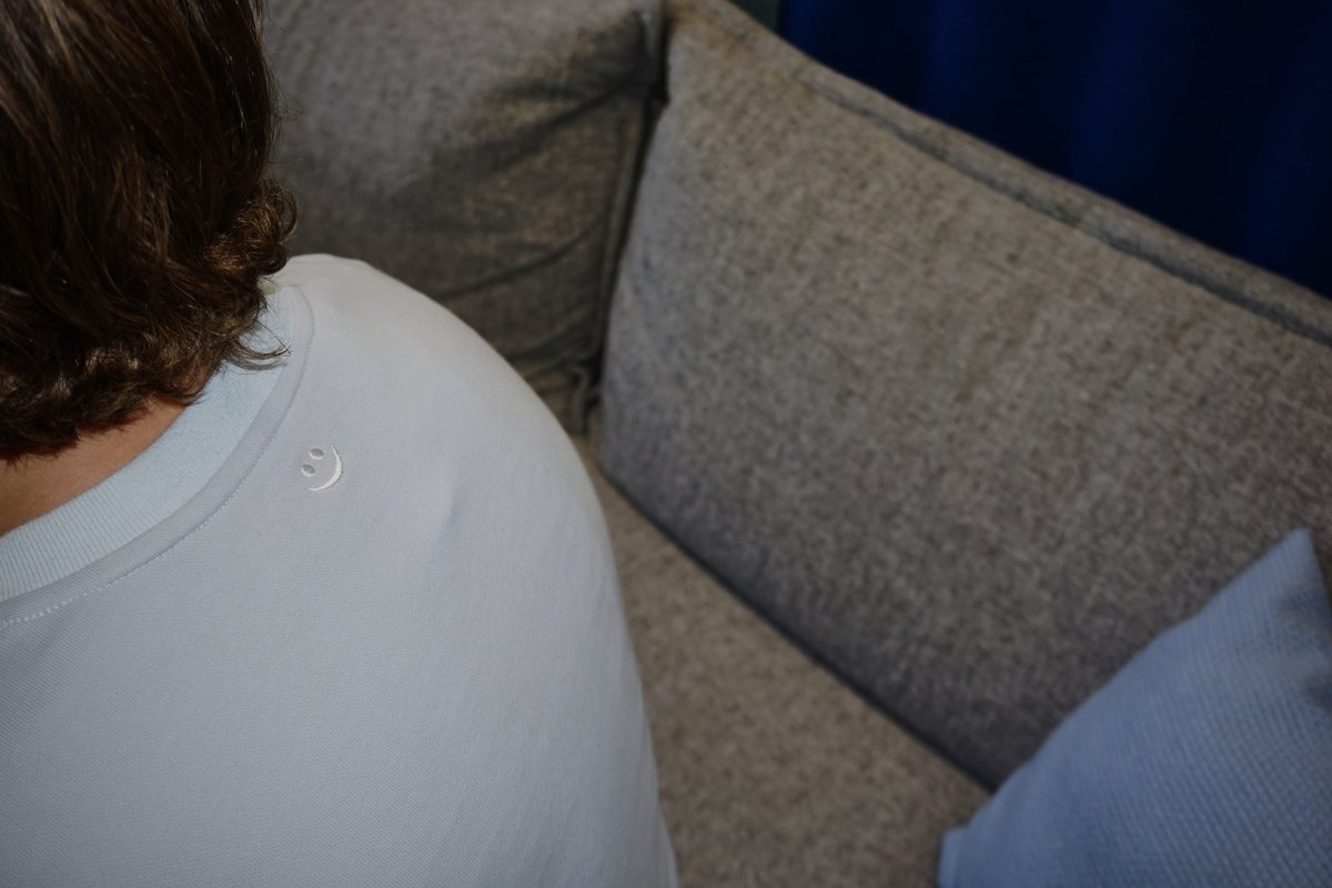 VÄRI - BrilliantBlue Sweatshirt (Members - Only) - RareBastardsSweatshirt