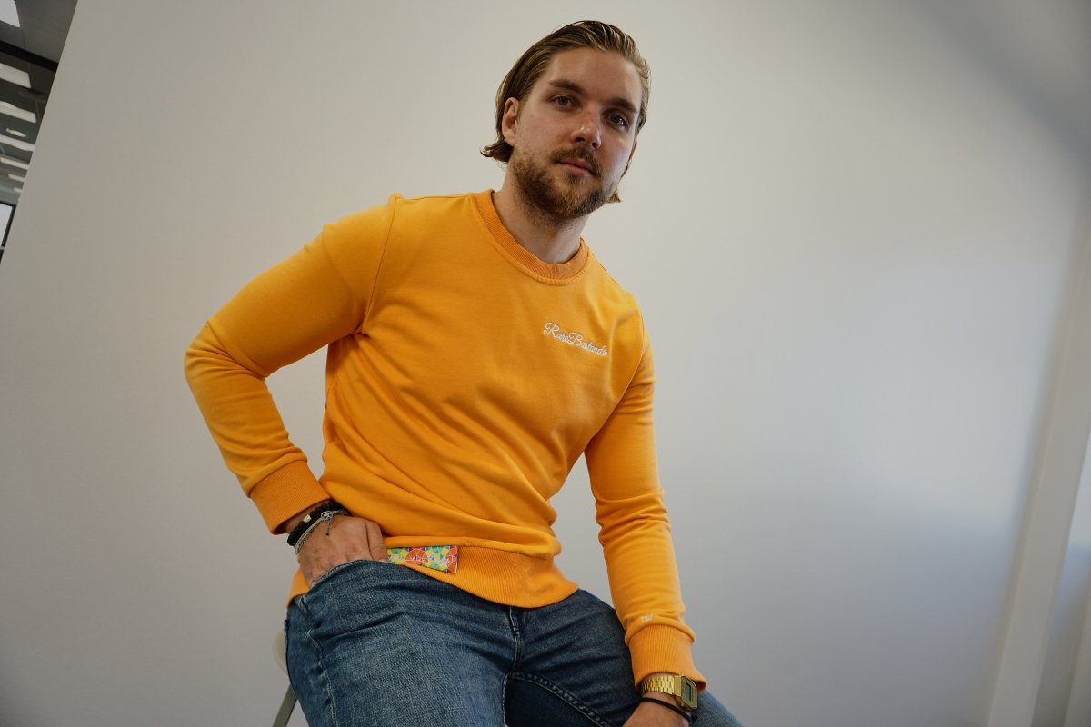 VÄRI - OrangutanOrange Sweatshirt (Members - Only) - RareBastardsSweatshirt